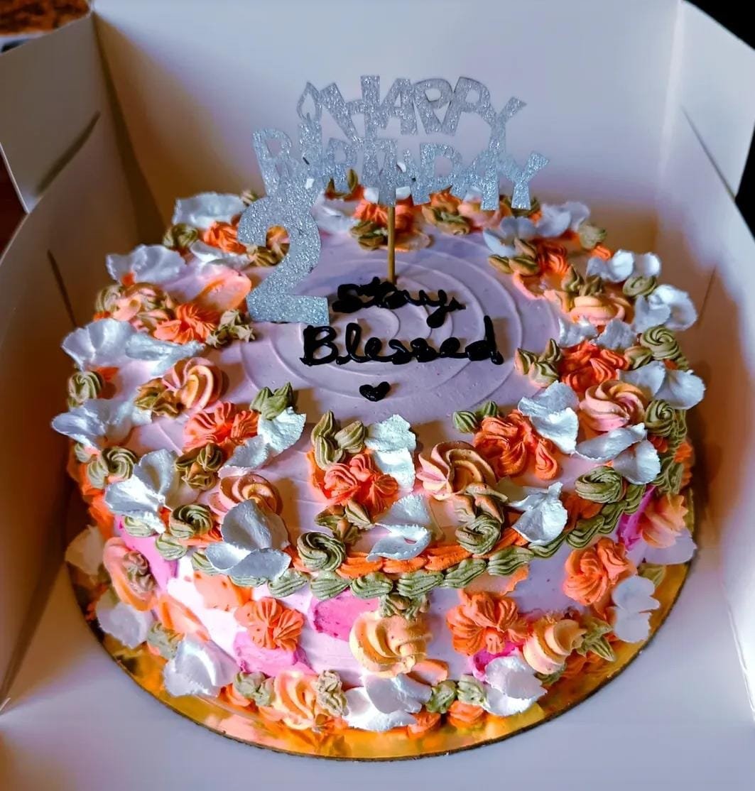 Decorated cake